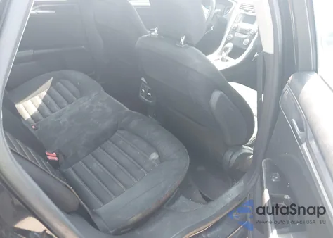 2014 Ford Fusion Se z USA, uszkodzony, nr VIN 1FA6P0H72E5401332